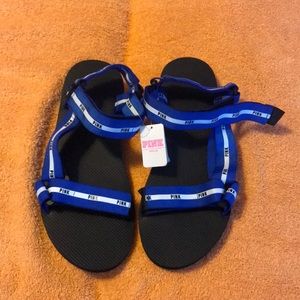 Victoria’s Secret pink